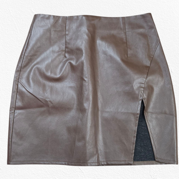 Lulus Dark Brown Vegan Leather Split Hem Walking the Walk Mini Skirt Size Small - Picture 1 of 12
